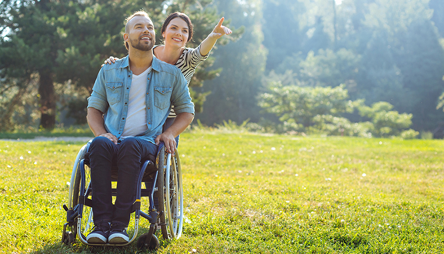 couple_parc_fauteuil Troubles de la continence